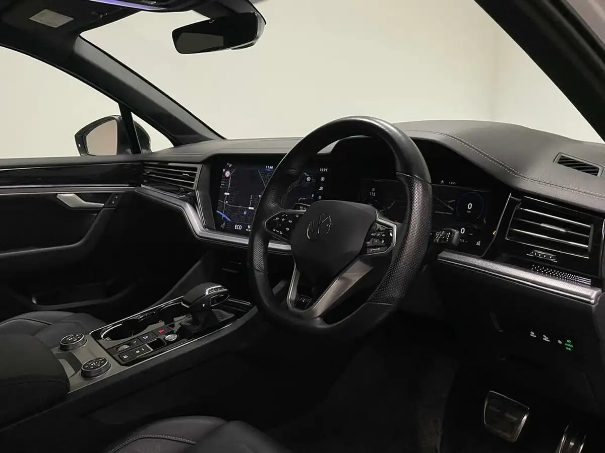 2020-volkswagen-touareg-30tdi-black-edition-286ps-big-11