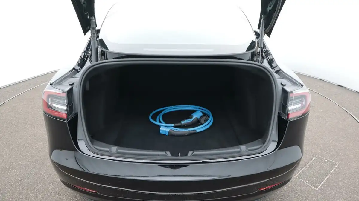 2021-tesla-model-3-e-long-range-4x4-big-17