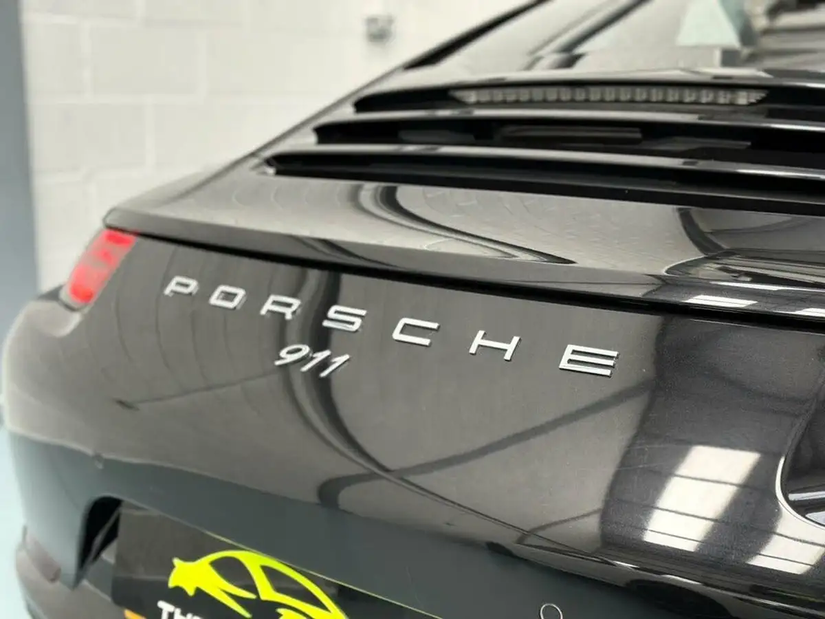2014-porsche-911-34-carrera-coupe-pdk-big-21