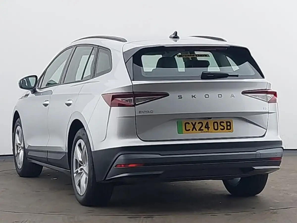 2024-skoda-enyaq-e-60-big-1