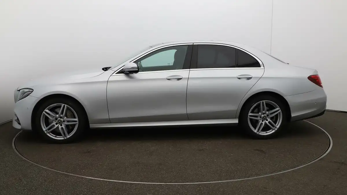 2019-mercedes-benz-e-class-20-e300e-amg-line-e300e-eq-power-premium-plus-big-4