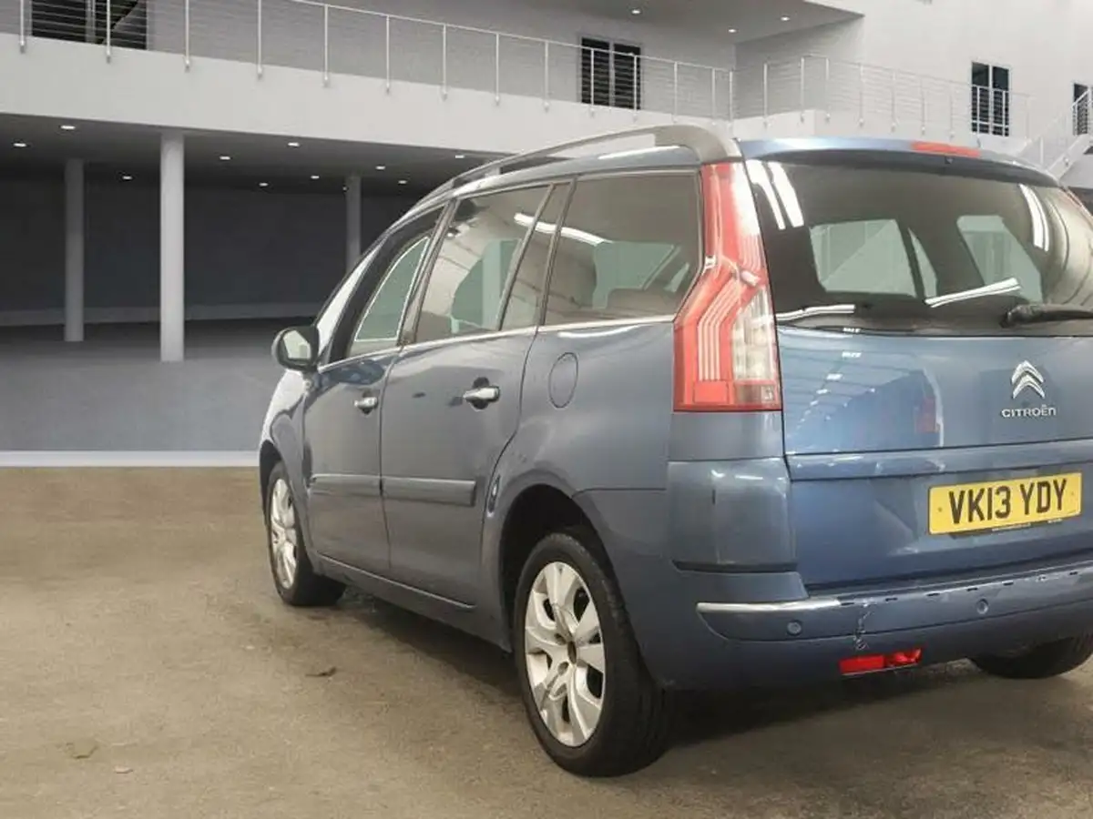 2013-citroen-grand-c4-picasso-16-platinum-big-2