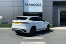 2023-jaguar-f-pace-20-d200-r-dynamic-se-black-small-5