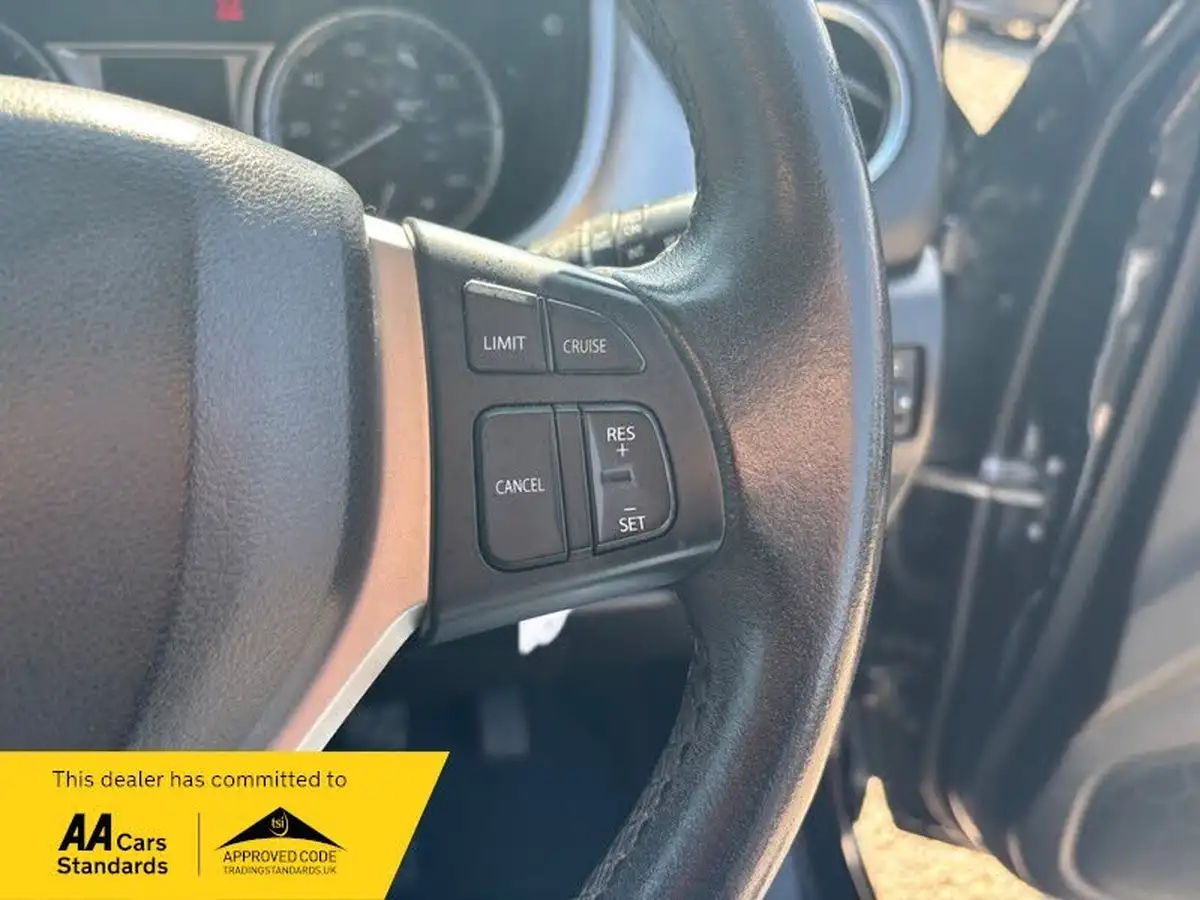 2017-suzuki-vitara-16-sz4-big-11