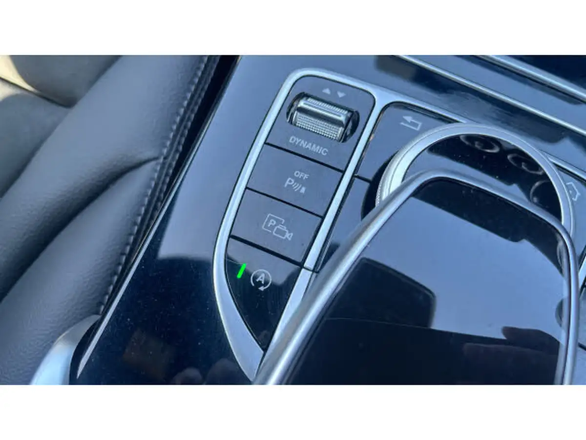 2018-mercedes-benz-c-class-15-c200-amg-line-premiumss-saloon-4d-big-22
