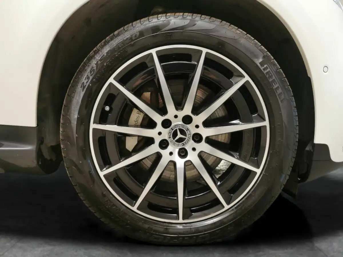 2021-mercedes-benz-eqc-e-eqc-400-amg-line-big-22