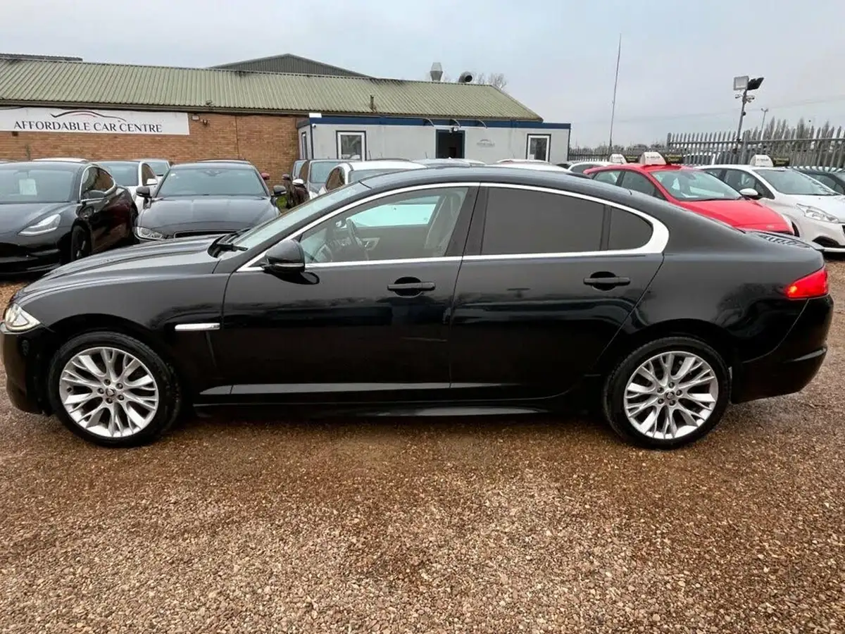 2012-jaguar-xf-22td-sport-190ps-le-saloon-4d-auto-big-2