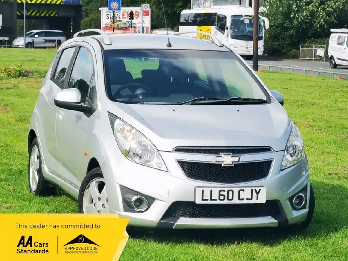 2010-chevrolet-spark-12-lt-big-0