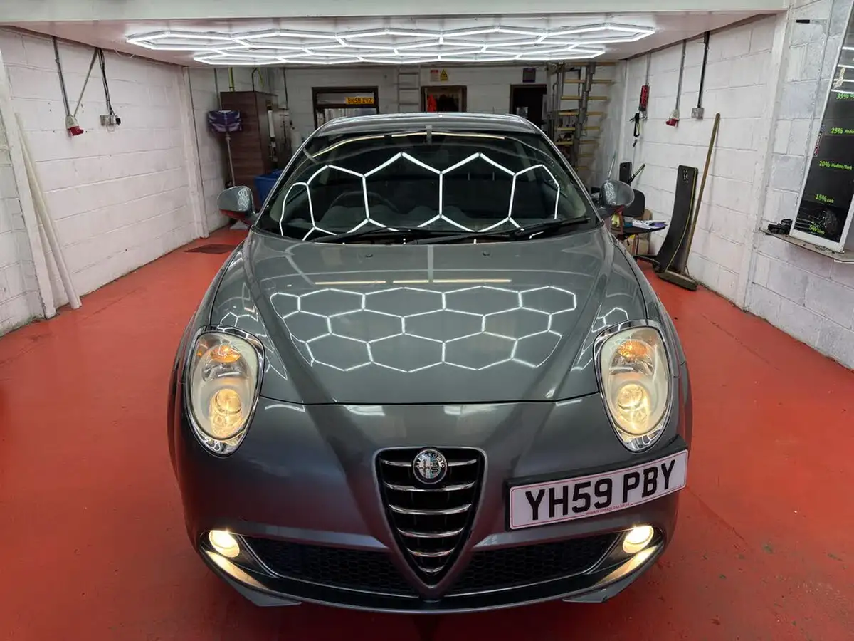 2009-alfa-romeo-mito-14-lusso-120bhp-big-2