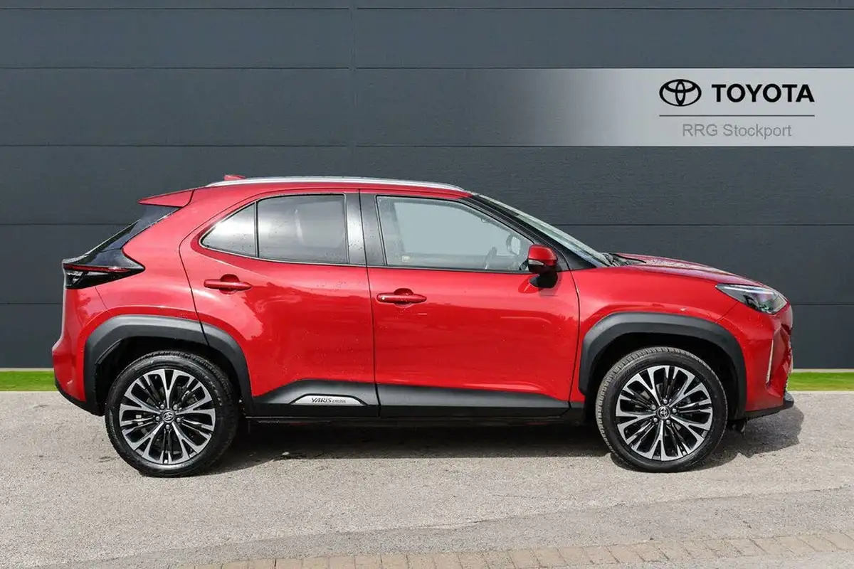 2022-toyota-yaris-cross-15-vvt-i-excel-big-15