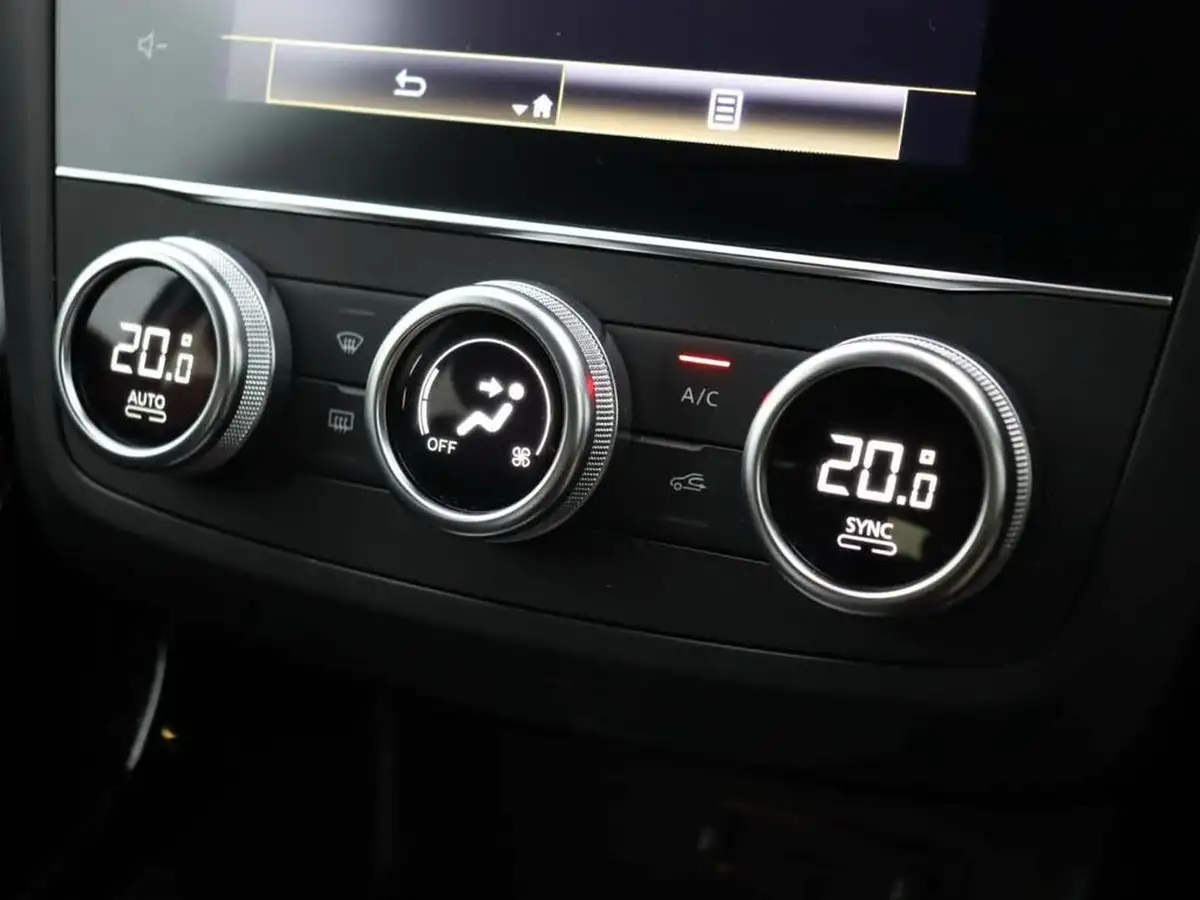 2019-renault-kadjar-13-tce-iconic-140bhp-edc-auto-big-27