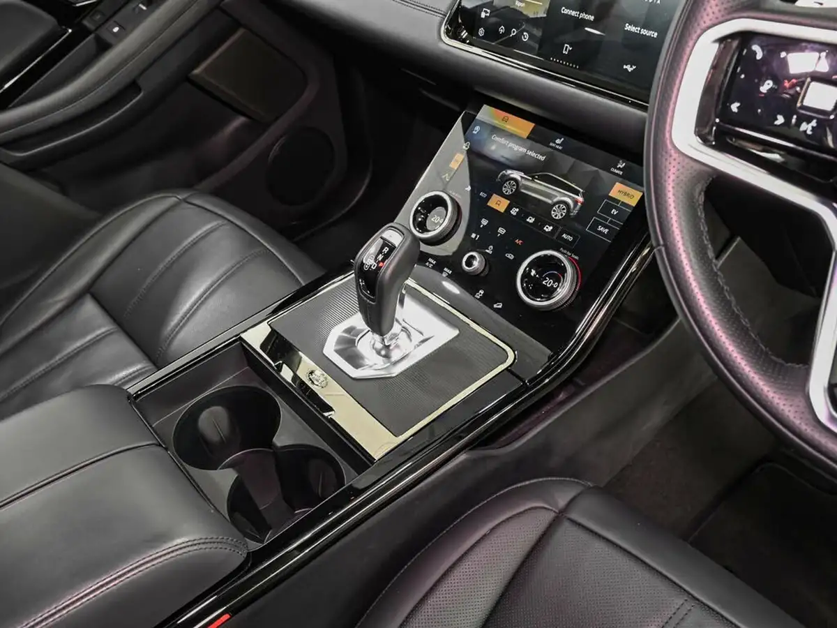 2023-land-rover-range-rover-evoque-15-p300e-autobiography-big-11