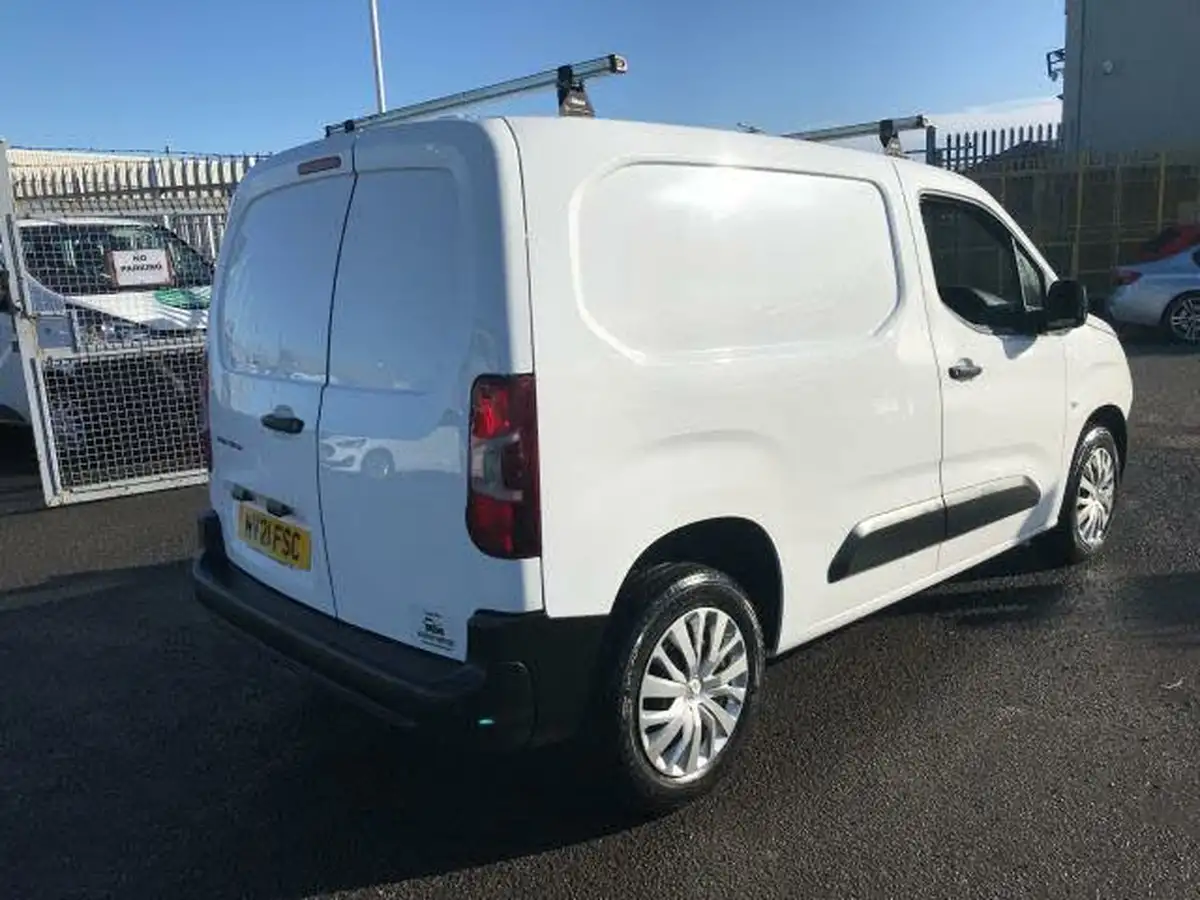 2021-peugeot-partner-15-bluehdi-1000-professional-100ps-eu6dt-panel-big-2