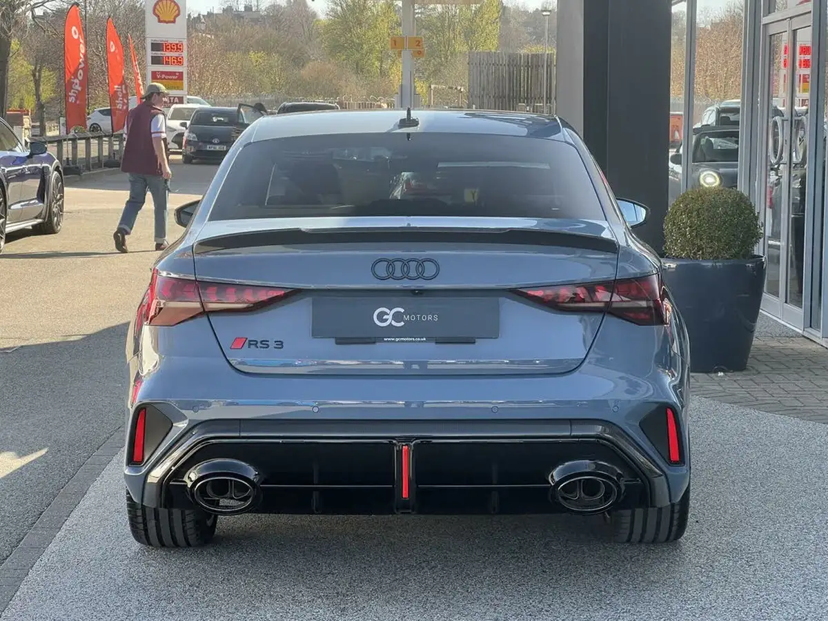2025-audi-rs3-big-5