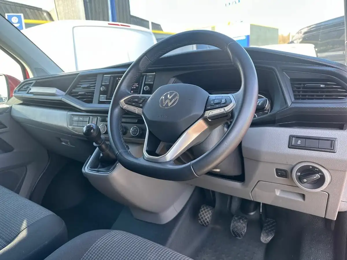 2024-volkswagen-transporter-big-16