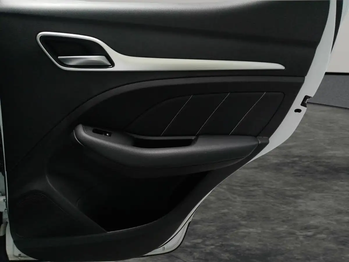 2021-mg-zs-suv-e-exclusive-ev-big-33
