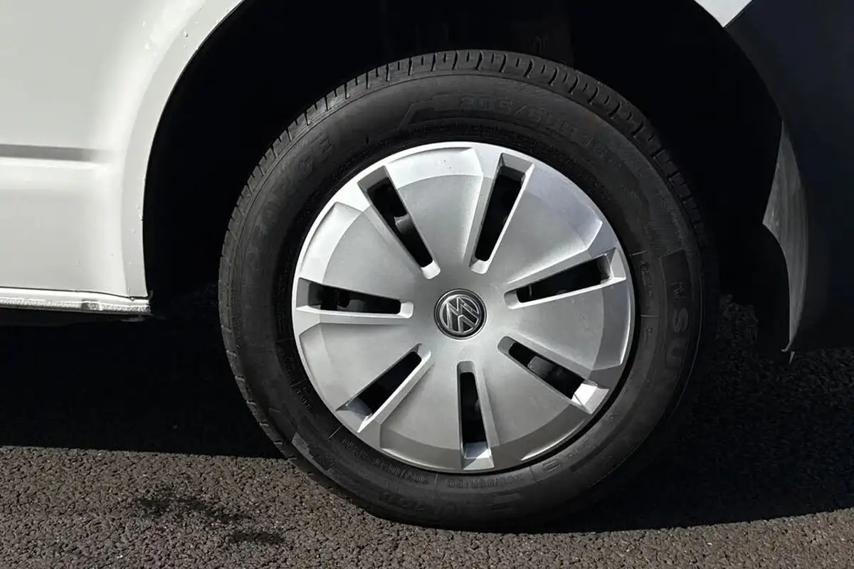 2022-volkswagen-transporter-20tdi-t28-startline-bmt-swb-110pseu6dt-e-big-22