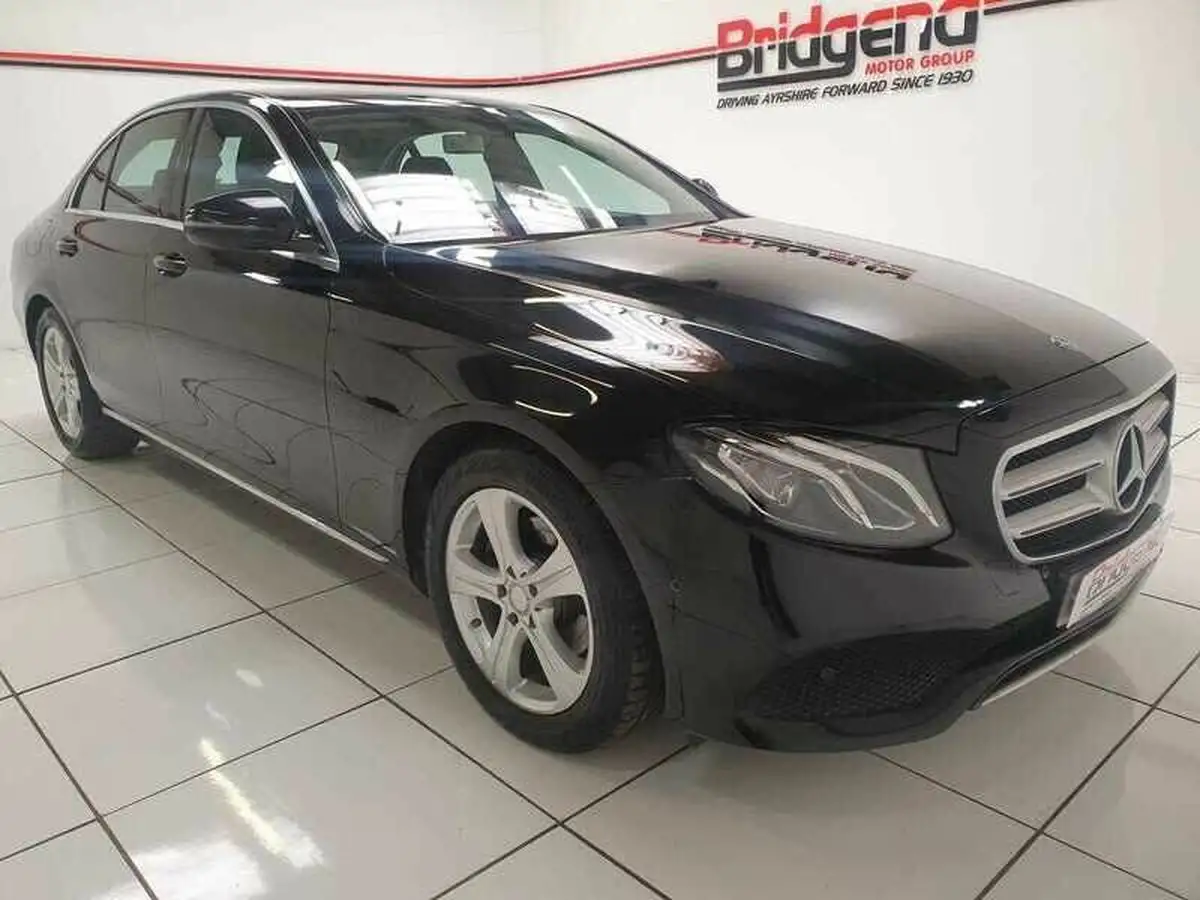 2017-mercedes-benz-e-class-20d-e220d-se-ss-saloon-4d-big-0