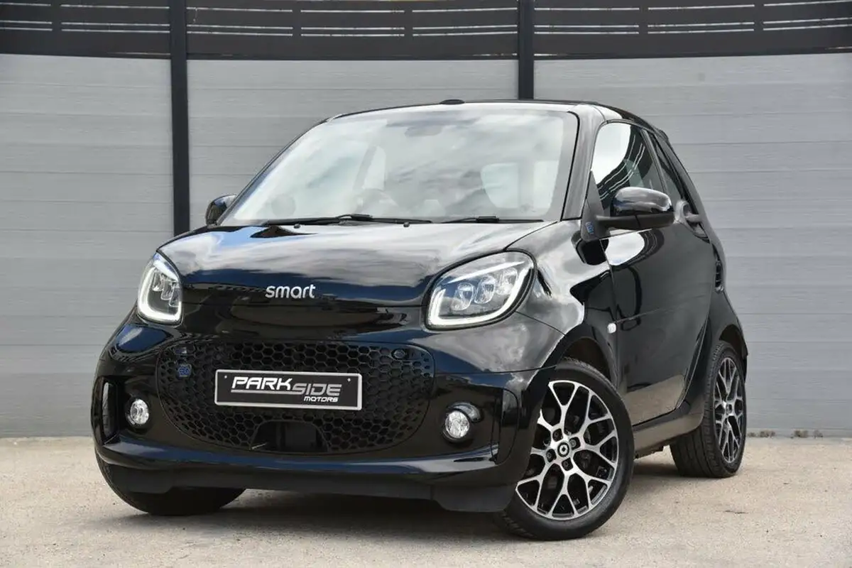 2021-smart-fortwo-eq-exclusive-cabriolet-big-3