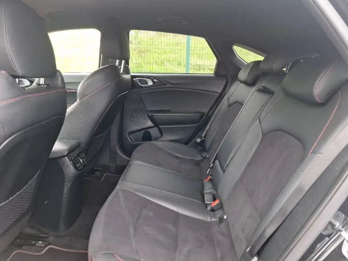 2020-kia-pro-ceed-16-t-gdi-gt-big-5