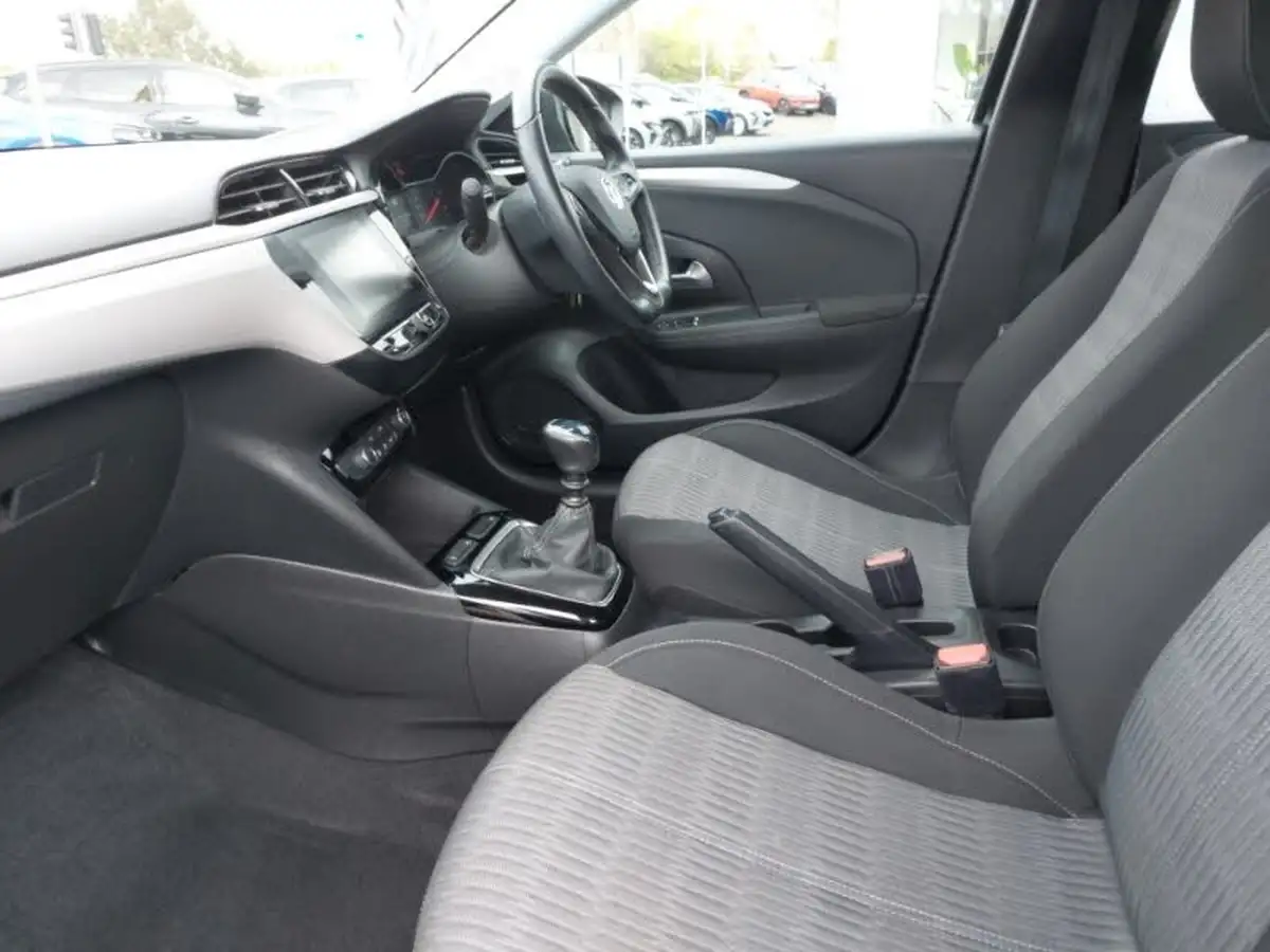 2021-vauxhall-corsa-12-turbo-se-big-4