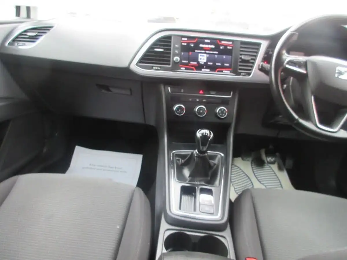 2018-seat-leon-12-tsi-se-dynamic-technology-hatchback-big-19