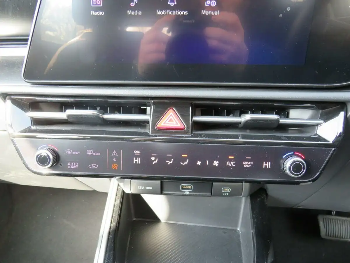 2024-kia-niro-16-gdi-139bhp-hev-132kwh-big-18