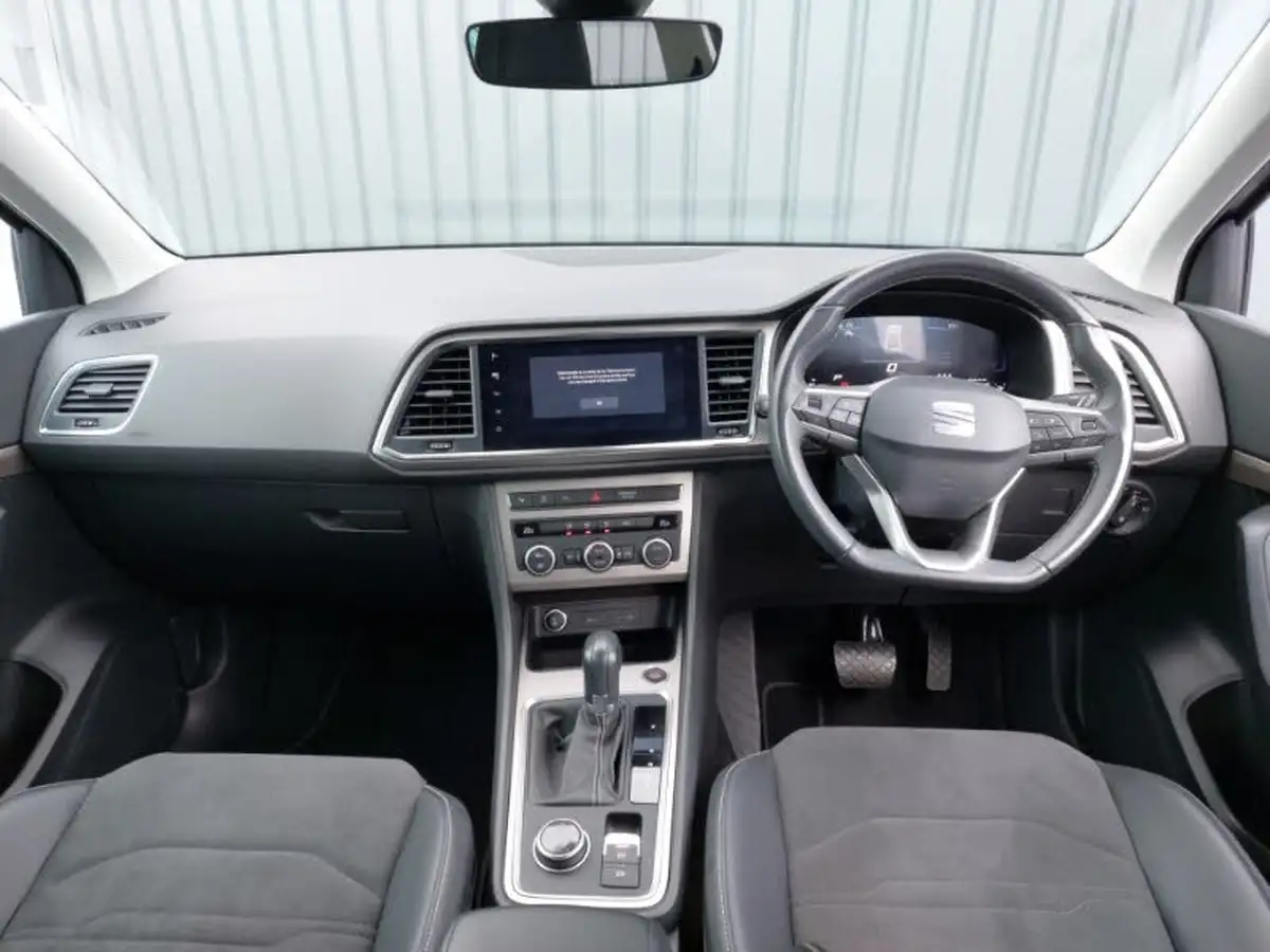 2024-seat-ateca-15-ecotsi-xperience-dsg-big-2