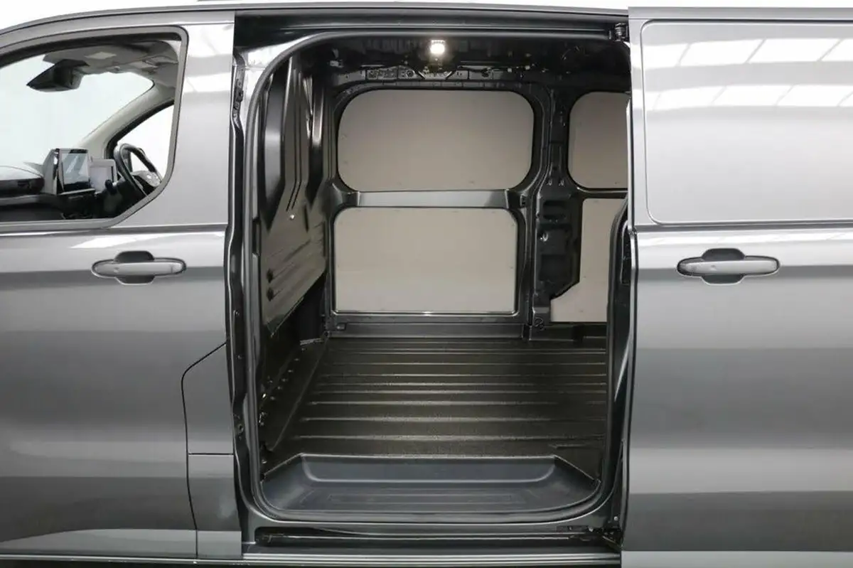 2023-ford-transit-custom-20tdci-320-l1h1-limited-136pseu6e-panel-van-1996cc-auto-big-11