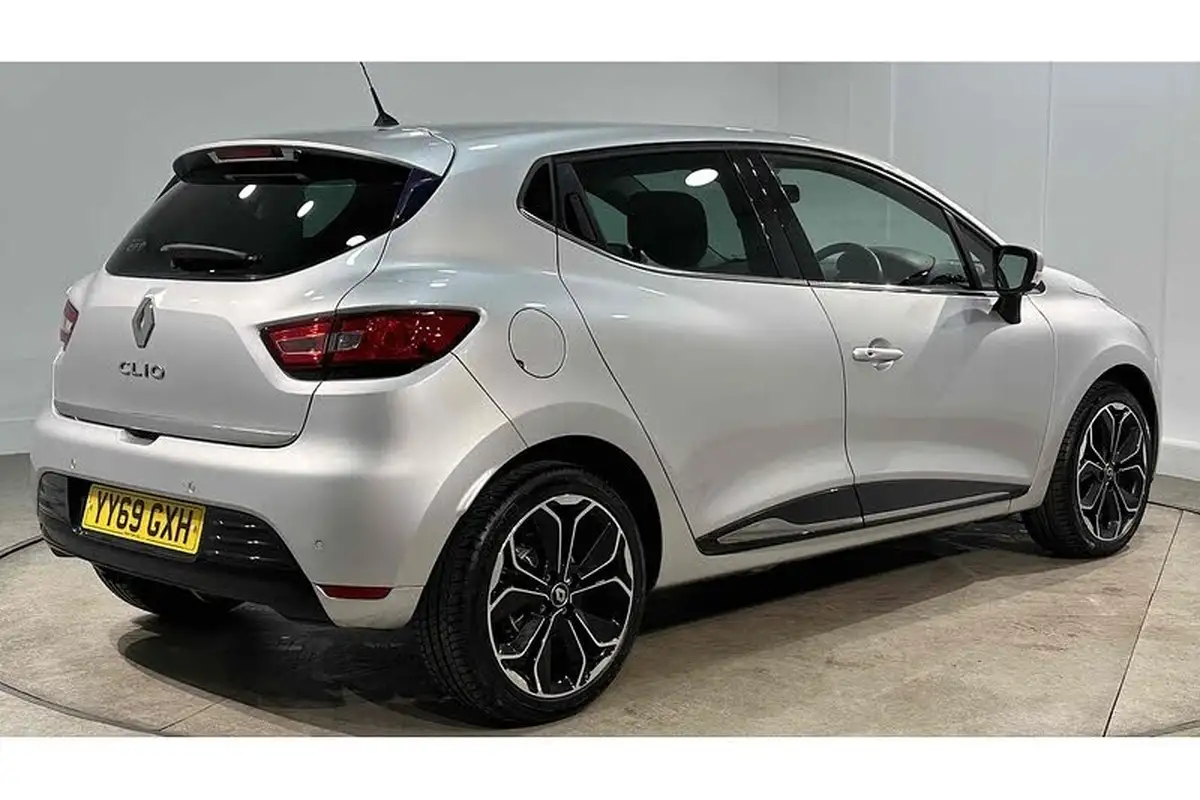 2019-renault-clio-09-tce-iconic-90ps-big-6