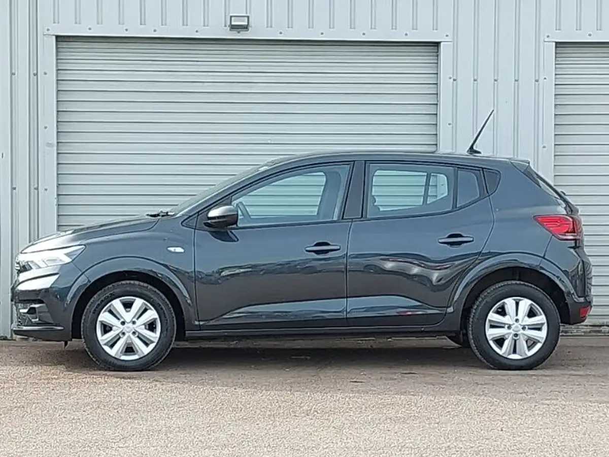 2023-dacia-sandero-10-tce-expression-90bhp-big-3