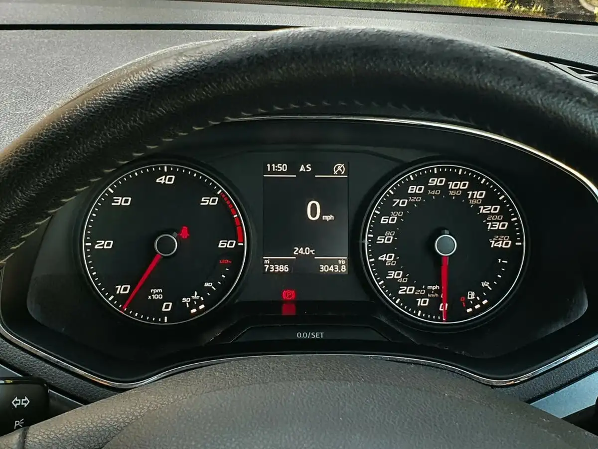 2018-seat-arona-16tdi-se-technology-lux-big-35