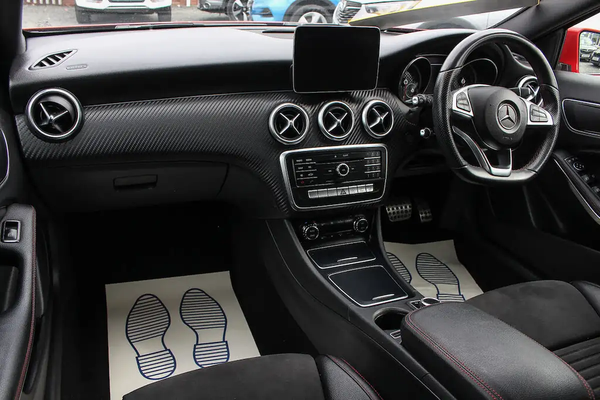 2017-mercedes-benz-a-class-21d-a200d-amg-line-premiumss-7g-dct-big-18