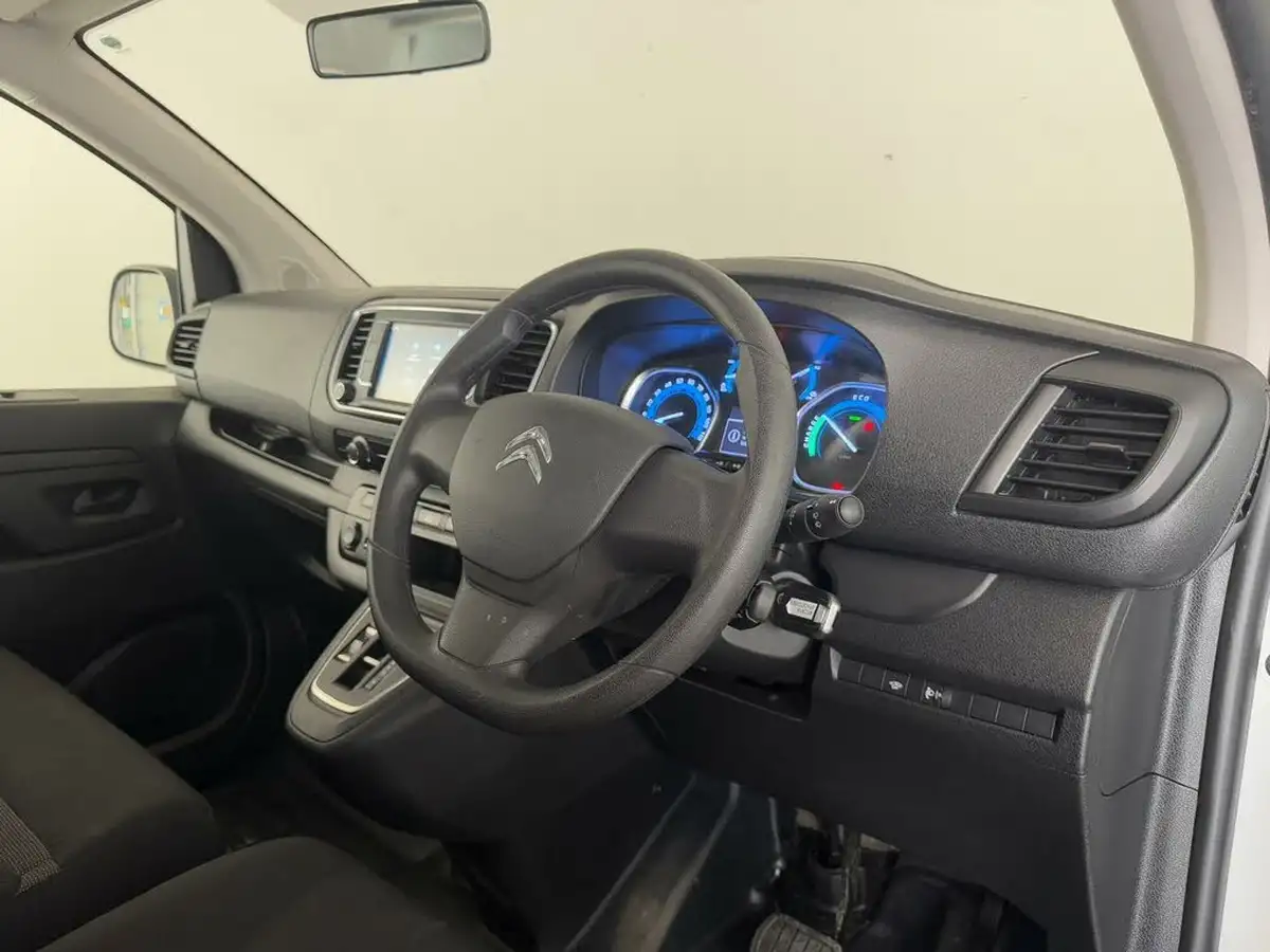 2023-citroen-spacetourer-e-business-edition-m-big-20
