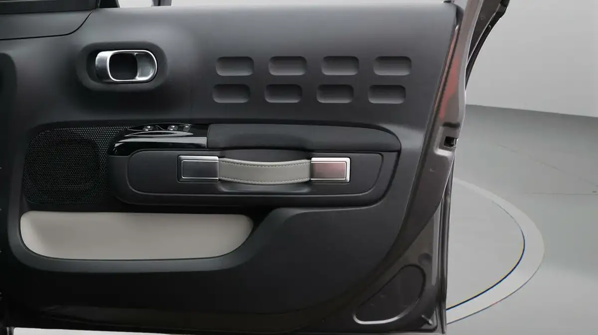 2022-citroen-c3-12-puretech-shine-plus-83ps-ss-big-14