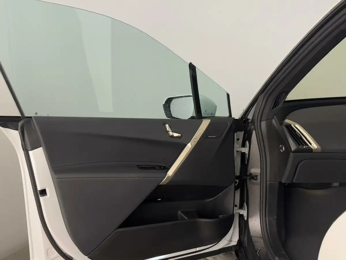 2022-bmw-ix-e-xdrive-50-m-sport-big-8