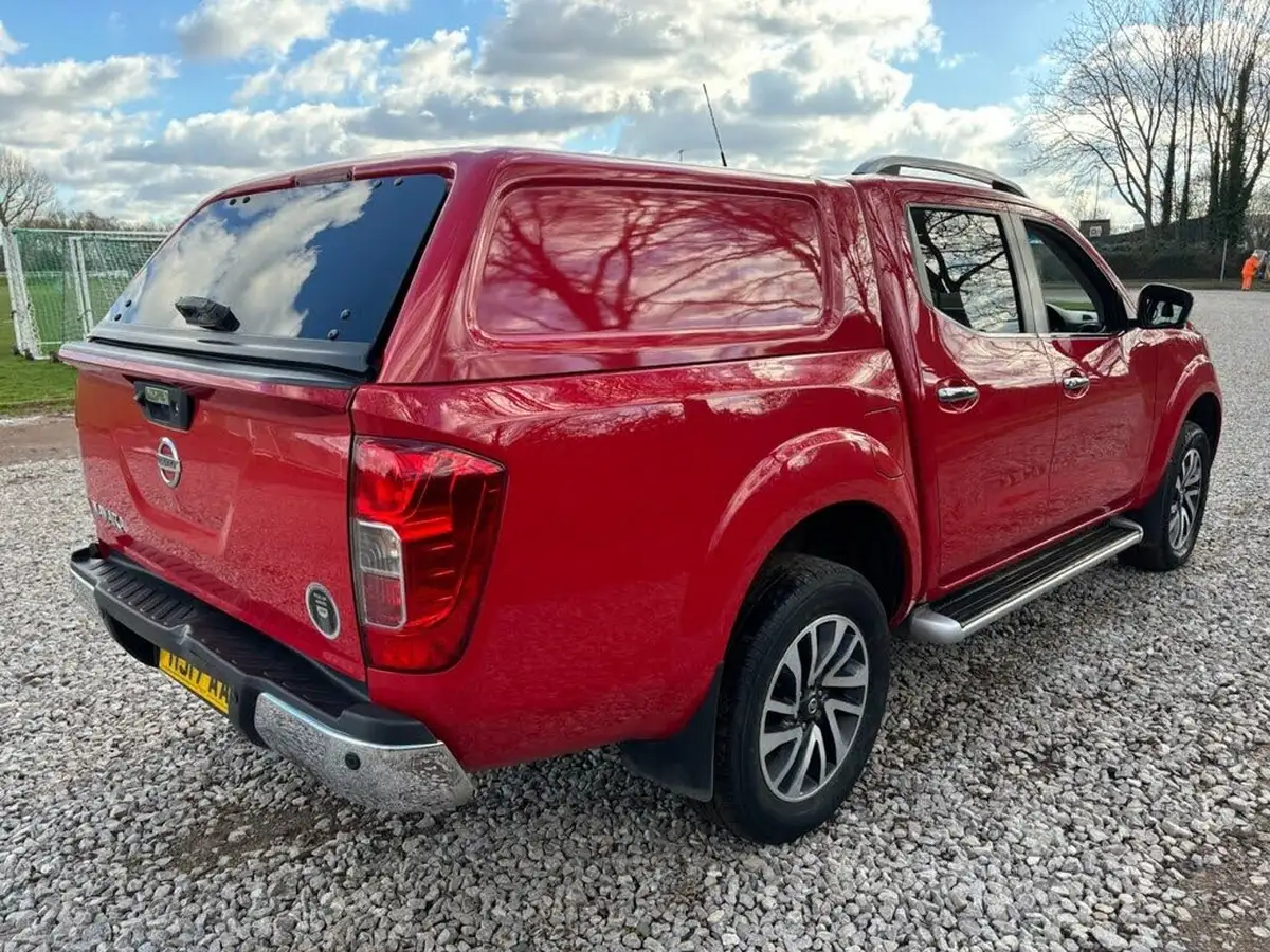 2017-nissan-navara-23dci-tekna-big-7