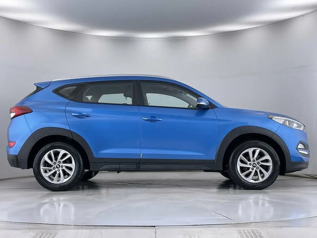 2017-hyundai-tucson-16-gdi-blue-drive-se-nav-big-14