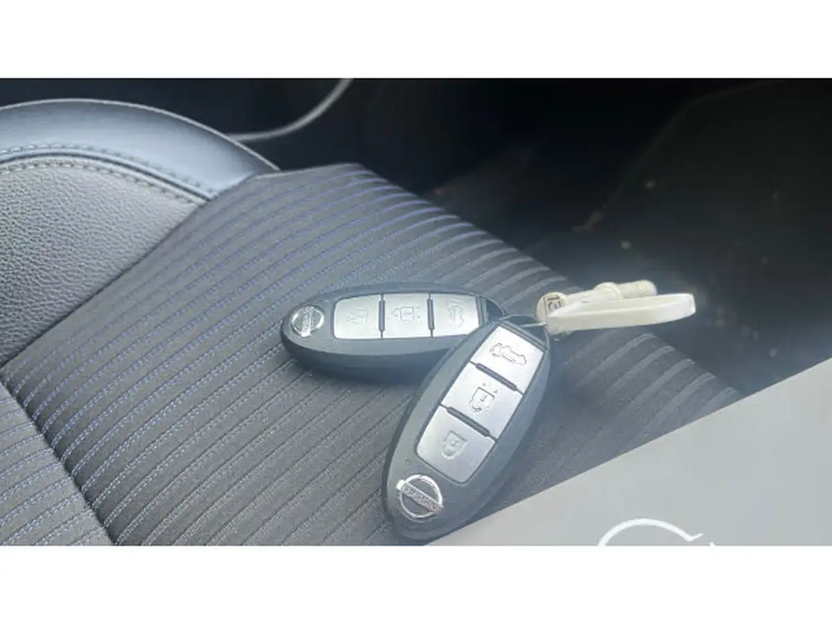 2022-nissan-qashqai-13-dig-t-tekna-158ps-xtronic-big-19