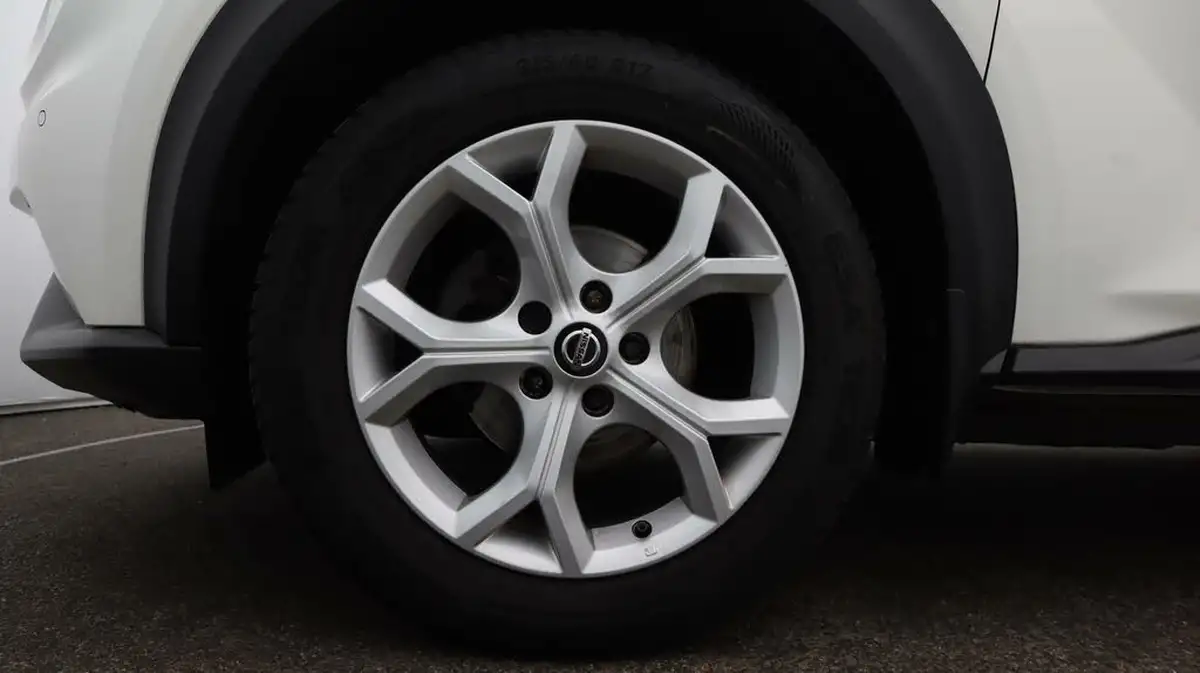 2021-nissan-juke-10-dig-t-n-connecta-117ps-dct-big-18