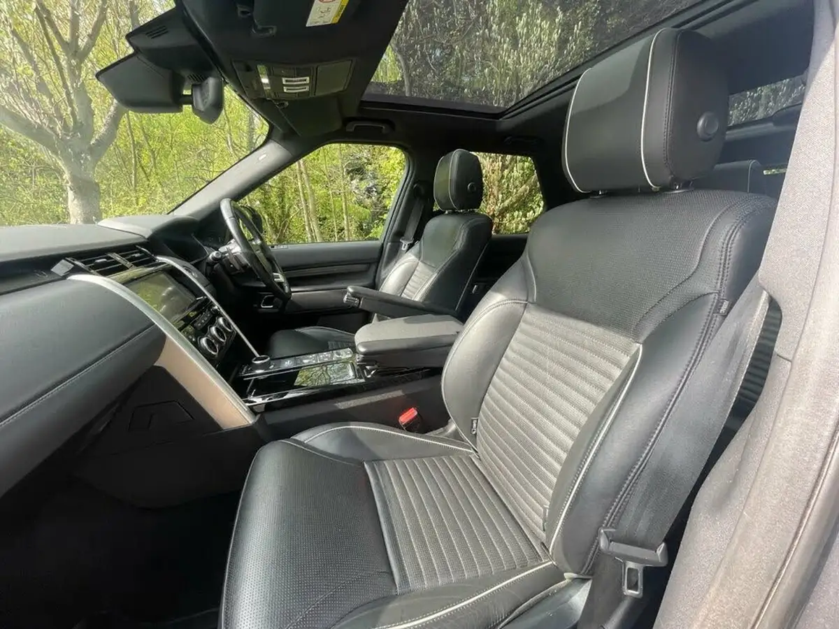 2019-land-rover-discovery-30-sd-v6-hse-30-sd-v6-306ps-station-wagon-5d-auto-big-16