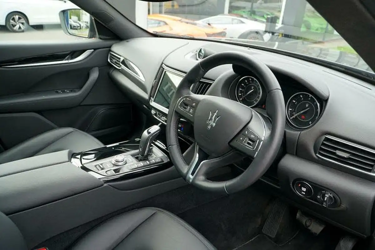 2021-maserati-levante-20-gt-big-32