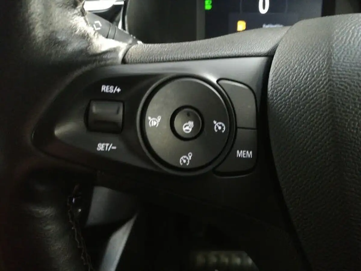 2022-vauxhall-corsa-12i-elite-edition-big-12