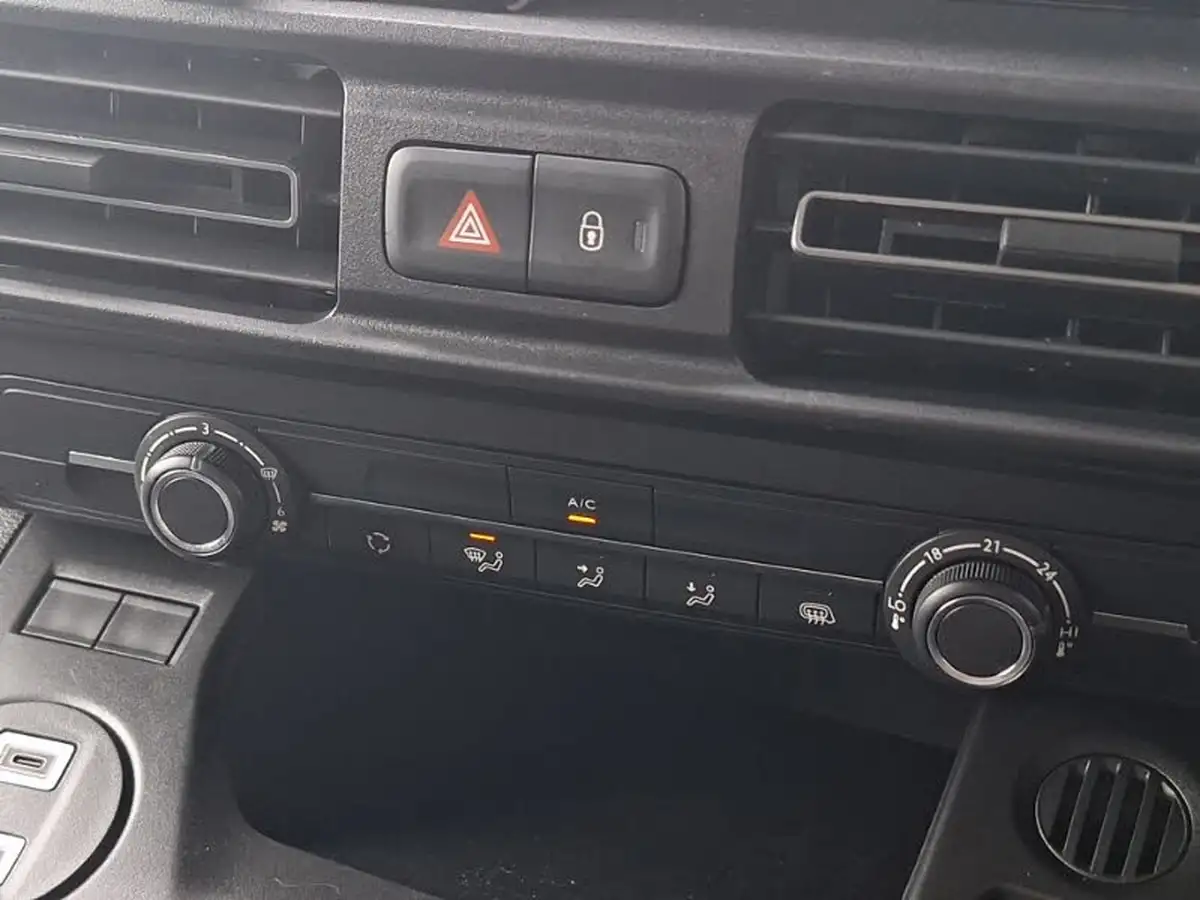 2024-peugeot-partner-15-bluehdi-professional-100pseu6d-big-17