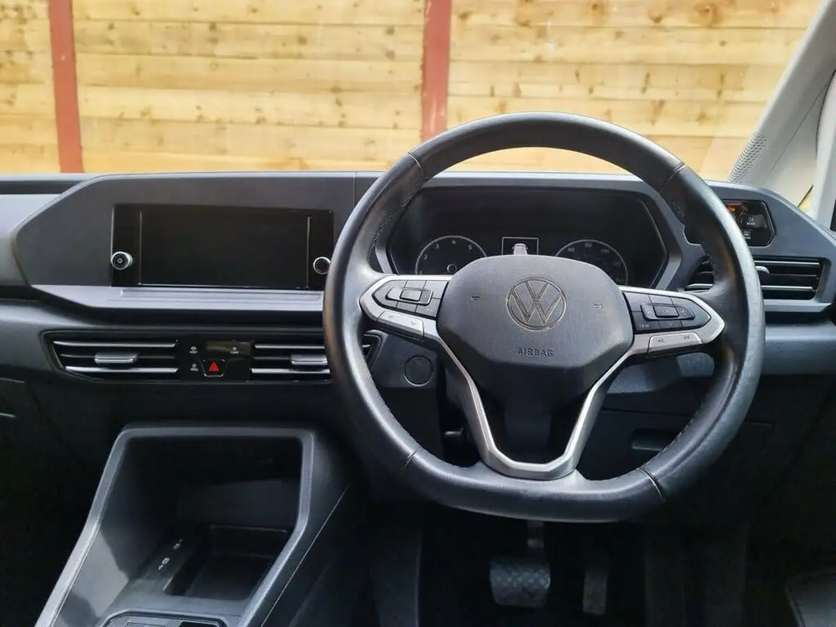 2022-volkswagen-caddy-15-tsi-maxi-life-big-1