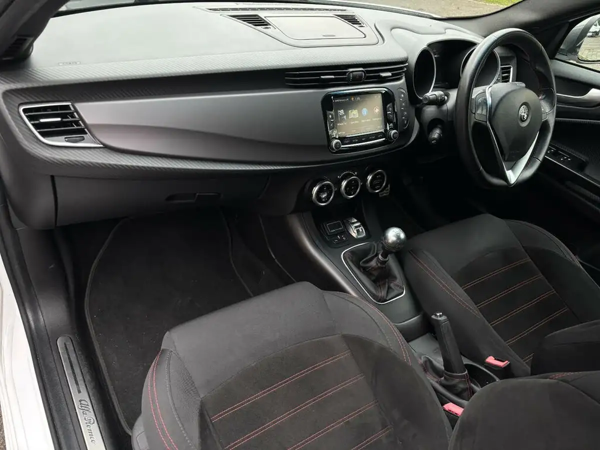 2017-alfa-romeo-giulietta-14-tb-multiair-speciale-big-13