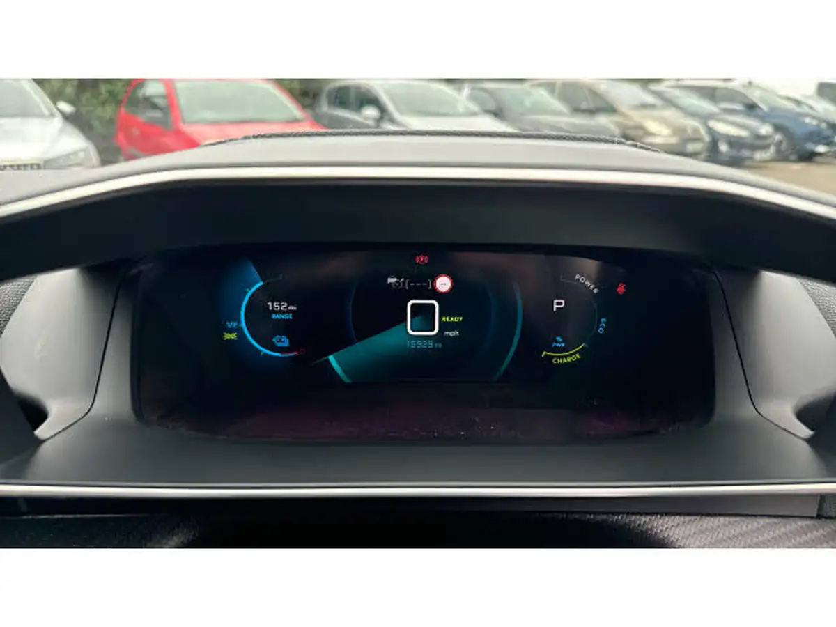 2022-peugeot-2008-suv-e-gt-premium-big-17