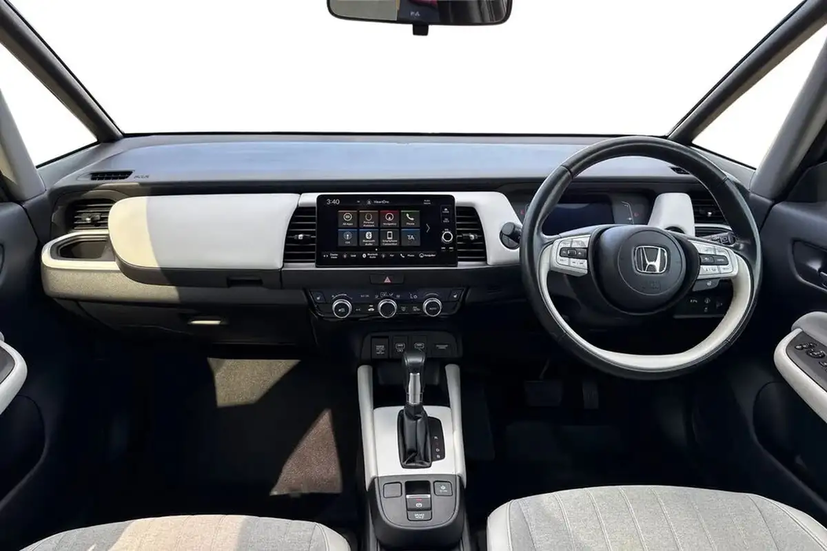 2021-honda-jazz-15-i-mmd-ex-107ps-big-16