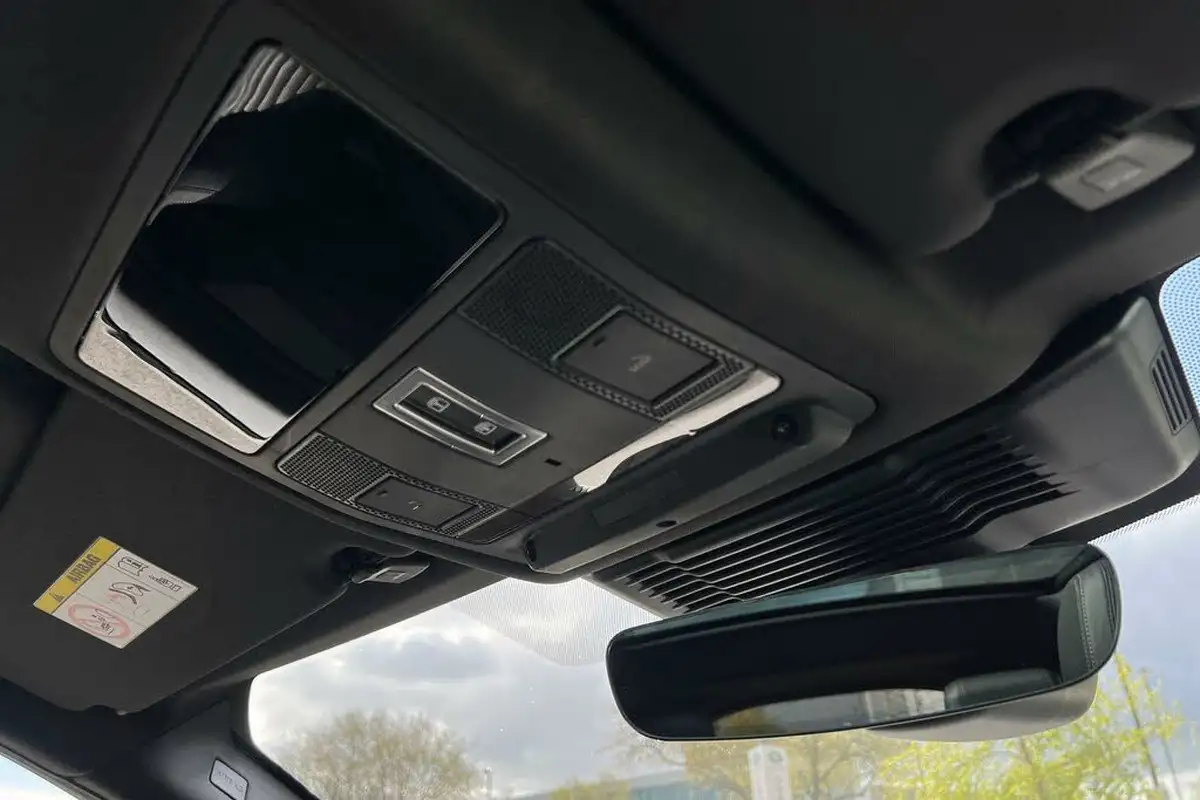 2024-land-rover-discovery-sport-15-p300e-dynamic-se-big-35