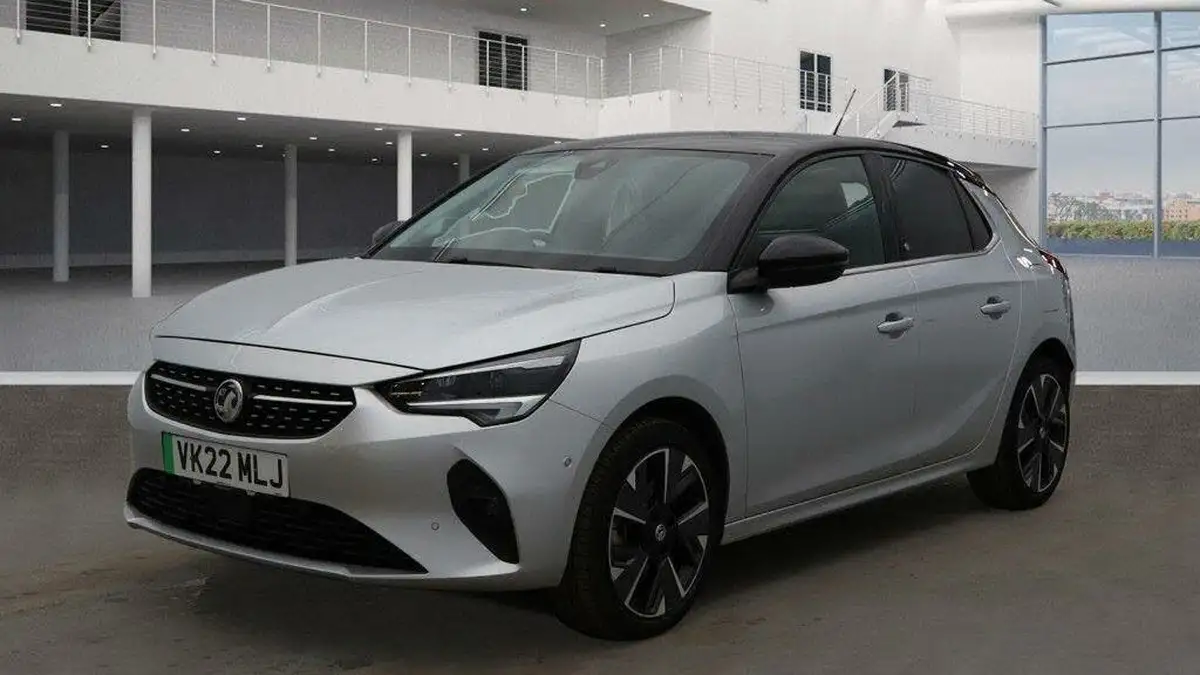 2022-vauxhall-corsa-e-elite-premium-big-1